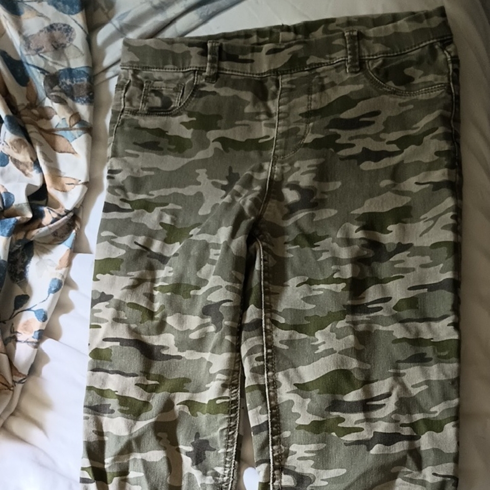 Wonder Nation Green and Gray Camouflage Jeans
